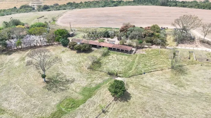*EXCELENTE FAZENDA A VENDA EM ITAPETININGA-SP* ?? Área Total: 128,3 Hectares ou 53 Alqueir