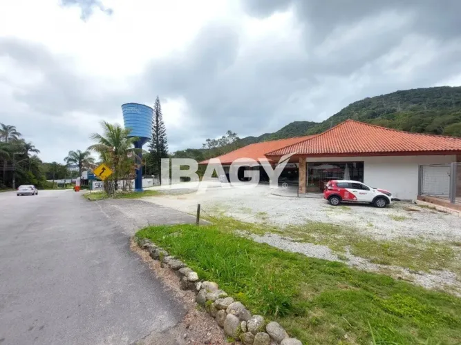 Oportunidade! Loja em Itacorubi - Florianópolis