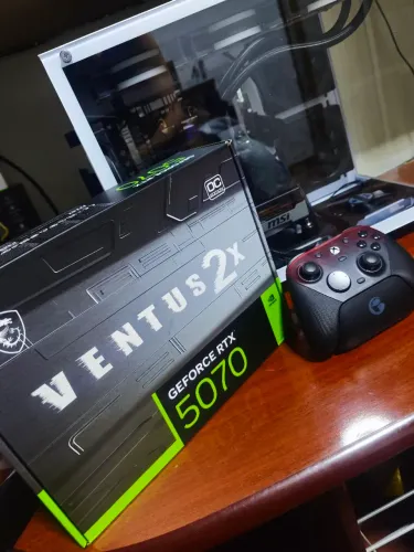 RTX 5070 Overclockada 12gb GDDR7