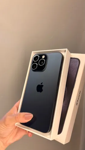iPhone 15 Pro Max 256GB C/ Caixa Bat 84%