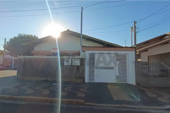 Casa no Jd. Fátima