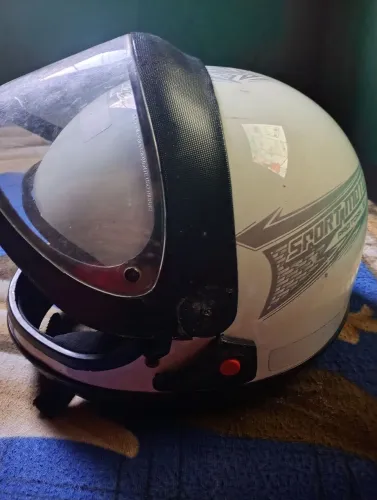 Capacete branco Tam 56
