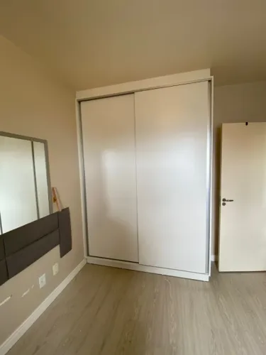 Guarda Roupa 100% Mdf com 1,85 de largura com fechamento ate o teto 