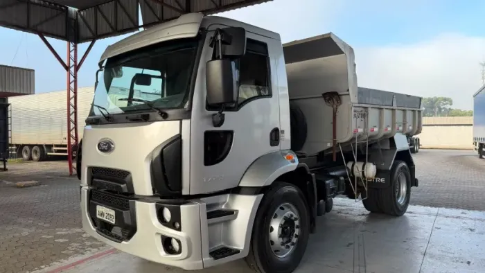 Cargo 1723 Basculante