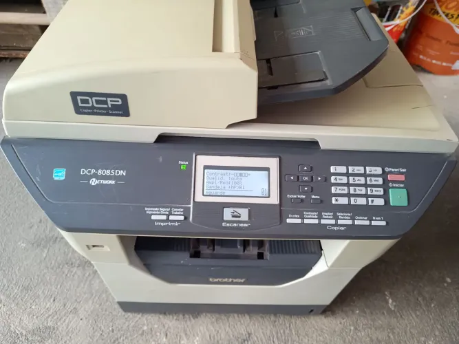 Vendo Impressora Brother Multifuncional Laserjet Dcp 8085 Dn, funcionando.