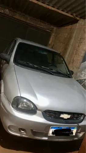 Chevrolet Corsa SED Class.spirit 1.0/1.0 Flexpower (álcool) 2005