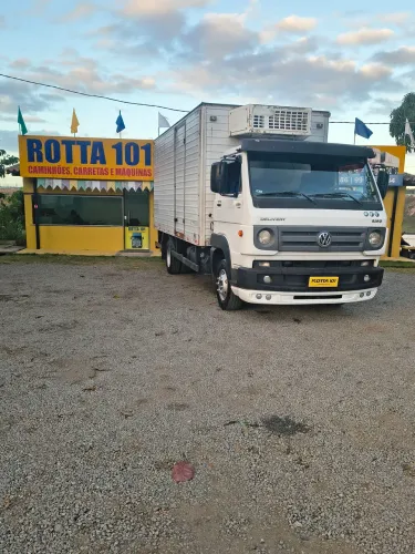 VW 8.160 Ano 2017/18 baú Refrigerado.