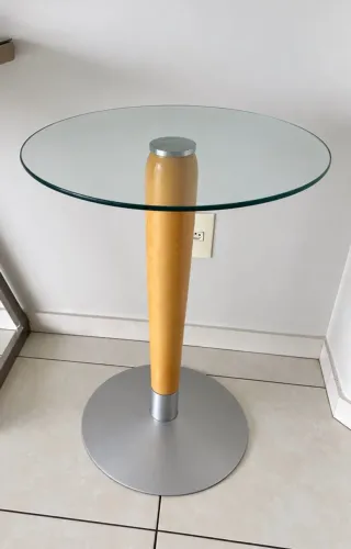Vendo mesinha de vidro