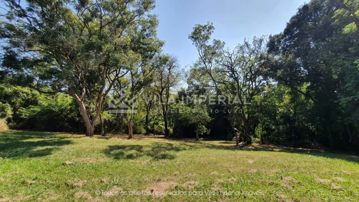 Lote em meio à natureza com 3.000m² à venda na Fazenda Vila Real!