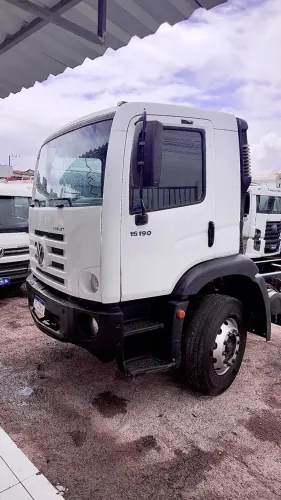 Caminhão vw 15-190 2019 conservadíssimo 