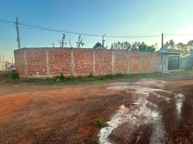 Lote de Esquina Caiçara c/ Muro Pronto p/ Construir