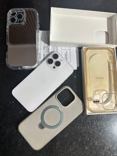 iPhone 16 pro max 256 g estado de novo