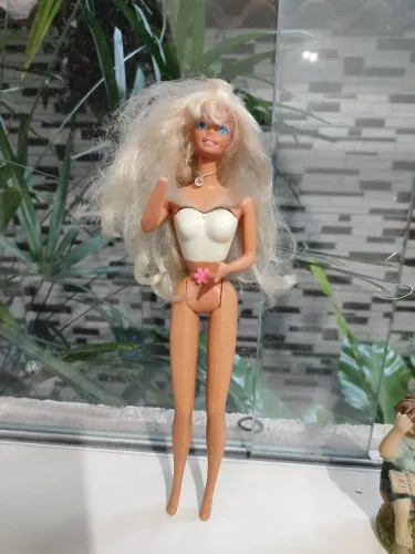 Boneca Barbie antiga