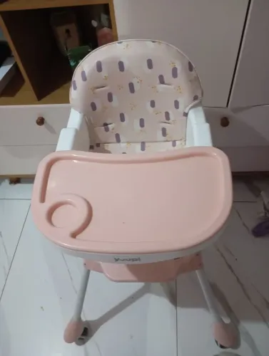 Vendo cadeira de alimentação