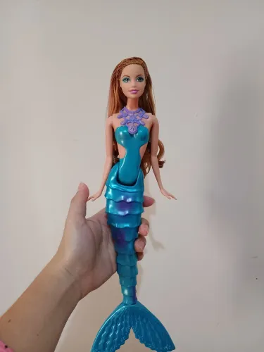 Boneca Kayla Barbie Vida de Sereia