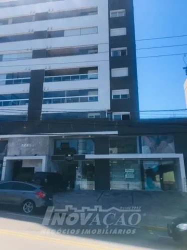 Sala Térrea / Loja comercial Panazzolo Caxias do Sul