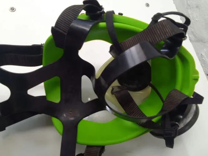 Vendo ou troco mascara respirador facial