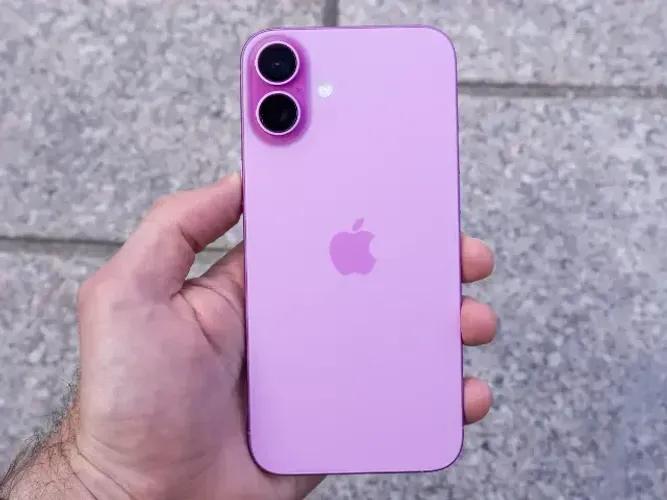 iPhone 16 - 128 - pink