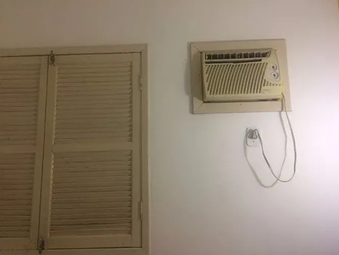 10 Ar condicionado Janela Quentel e frio  funcionando  disponível 