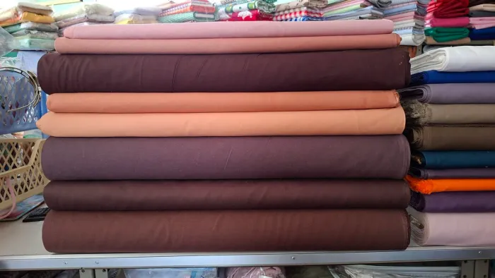 150 metros brim. Queima de estoque,  Lote de brim, uniforme, calça,  costura, artesanato.