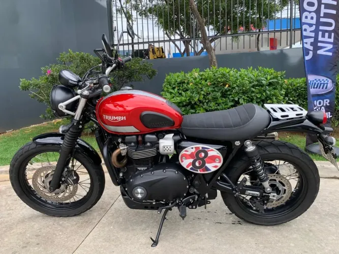 TRIUMPH STREET SCRAMBLER