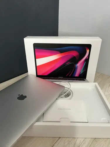 MacBook Pro M1 2021 Apple