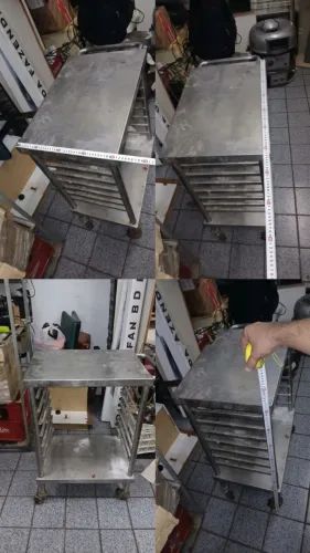 Carrinho de Apoio em Aço Inox com Prateleiras