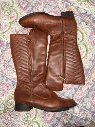 Bota Couro Carmen Steffens 