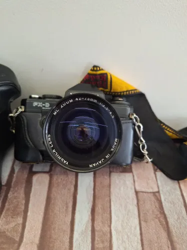 Câmera Fotográfica Yashica FX D