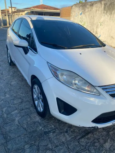 Ford Fiesta SE 1.6 16V Flex 5P 2012