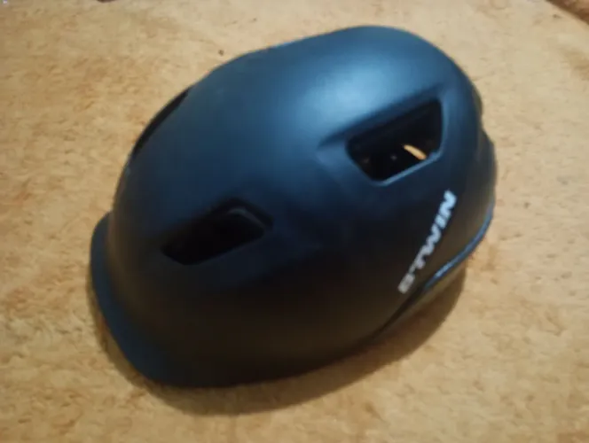 Capacete para ciclismo usado, aceito troca