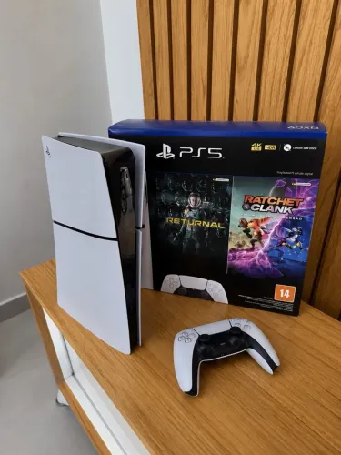 PS5 Slim 1 TB Digital - Impecável!