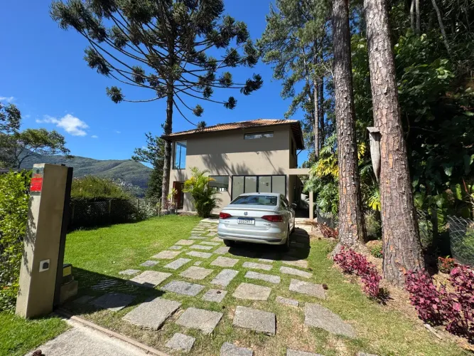 Casa de condomínio para venda com 165 metros quadrados com 3 quartos
