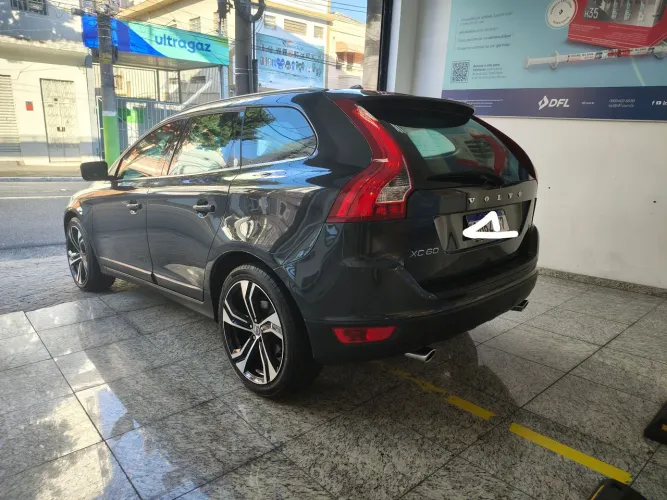 Volvo XC 60 2.0 T5 5P 2012
