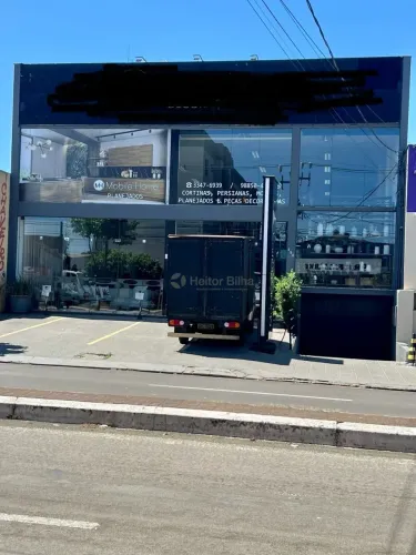 Barracão Comercial para Alugar na Av. Maringá