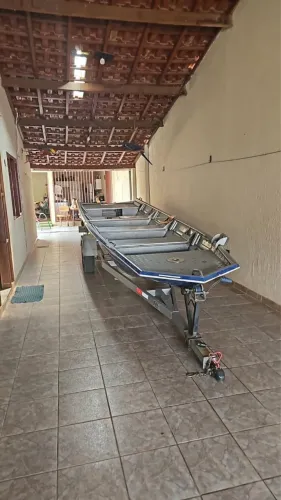 Vende-se Barco Calaça FlashBass completo + carretinha 