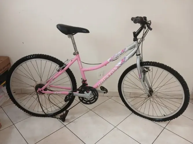 Bicicleta Houston rosa e cinza
