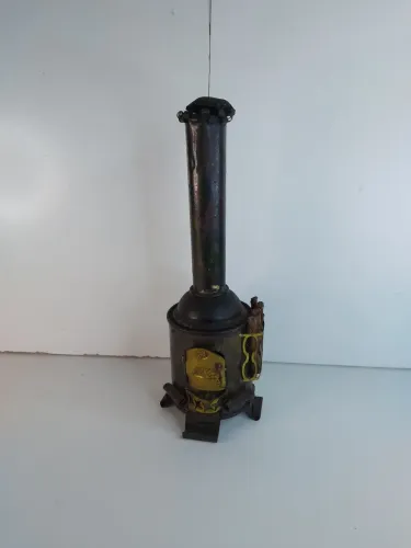 Antiga lareira decoração em latão