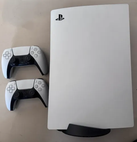 PlayStation 5 PS5 Original com Leitor + 2 Controles DualSense