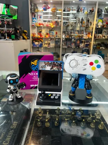 SNK Neo Geo Mini International 40th Anniversary + Controle