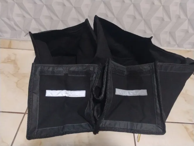 Vendo alforge,ideal para entregas de moto.100 LTS 