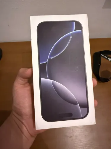 iPhone 16 pro na garantia ainda
