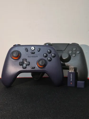 Controle Gamesir Nova Lite - EM ESTADO DE NOVO