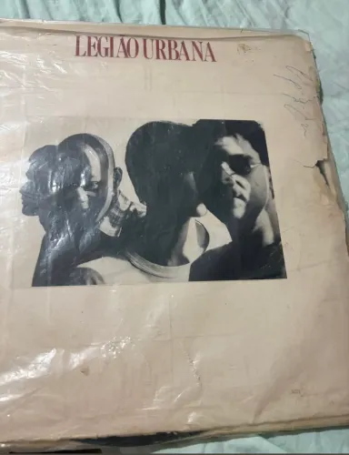 vinil legião urbana autografado pelo bonfá em 98
