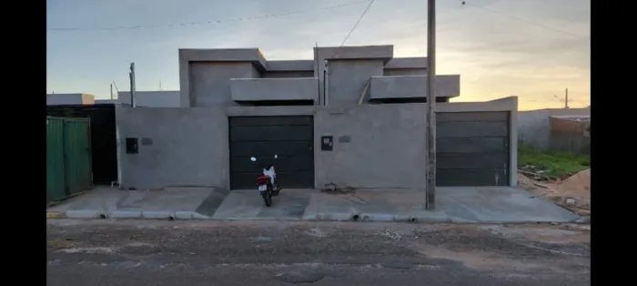 CASA NO VERTENTES DAS ÁGUAS