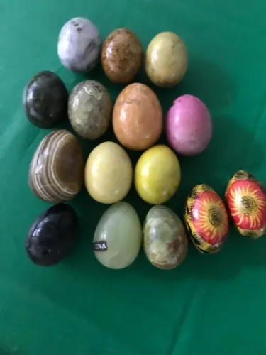 Ovos de Pedras Semipreciosas (Ônix/Ágata) + Ovos de Madeira Russos