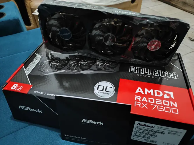 RX 7600 8GB ASRock Challenger Pro OC Triple Fan - Completa na Caixa (Apenas 2m de uso)