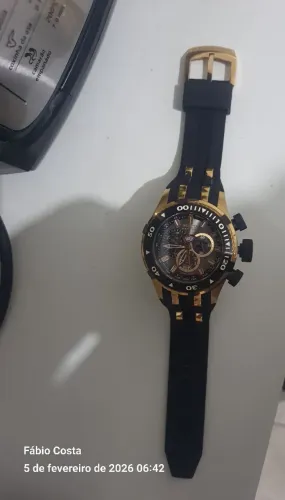 Relógio Invicta Bolt no estado.