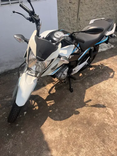 Vende-se moto - CG 160 edição especial