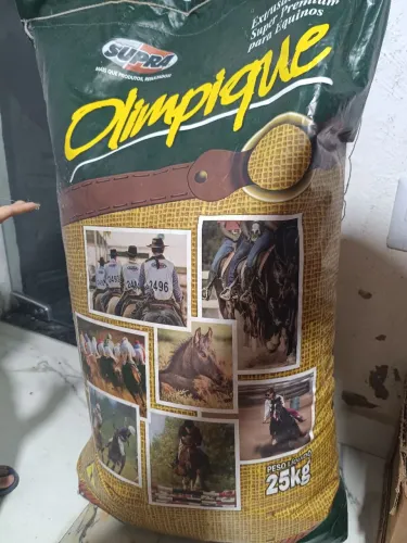 Ração para equinos